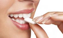 Le chewing-gum est le meilleur et le moins cher des dentistes ?