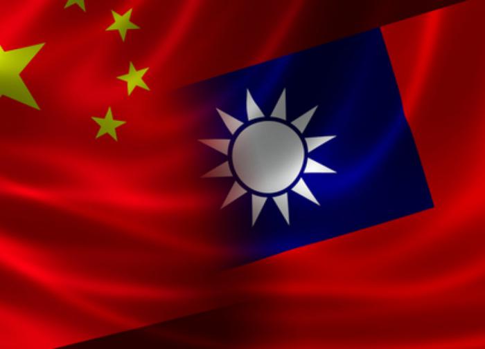 La Chine tire plusieurs missiles balistiques dans les eaux au large de Taïwan