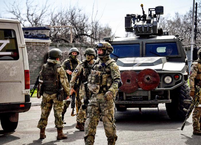 Signe militaire Turc localisé sur le cadavre d'un soldat Ukrainien