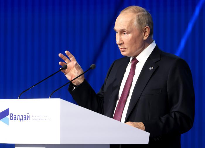 Poutine explique les raisons des attaques de missiles russes contre les infrastructures ukrainiennes.