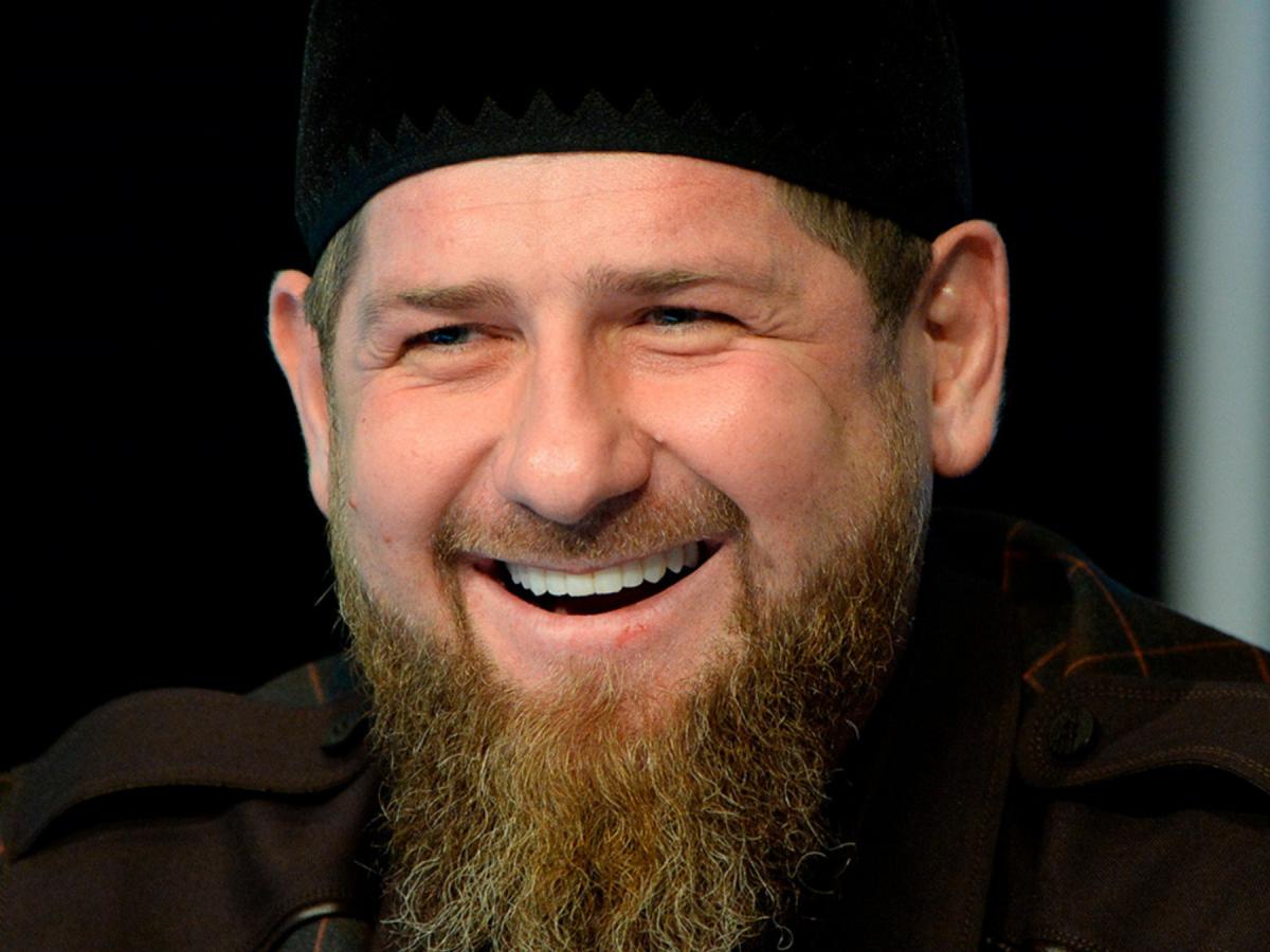 Le président tchétchène Kadyrov : nos combattants préparent une surprise pour les troupes ukrainiennes