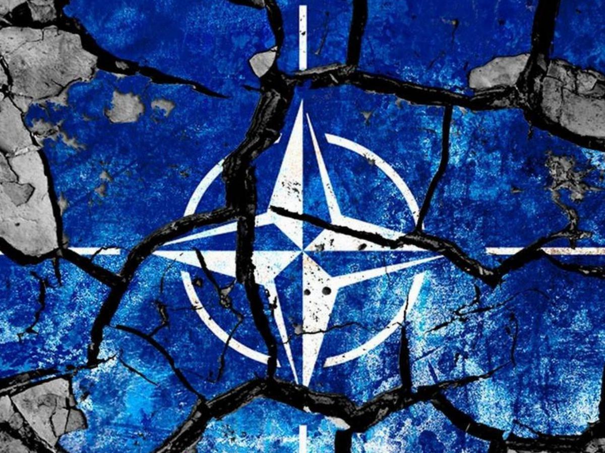 Les chars allemands avec des croix perturbent la mémoire génétique russe comme rien d'autre sur terre.
