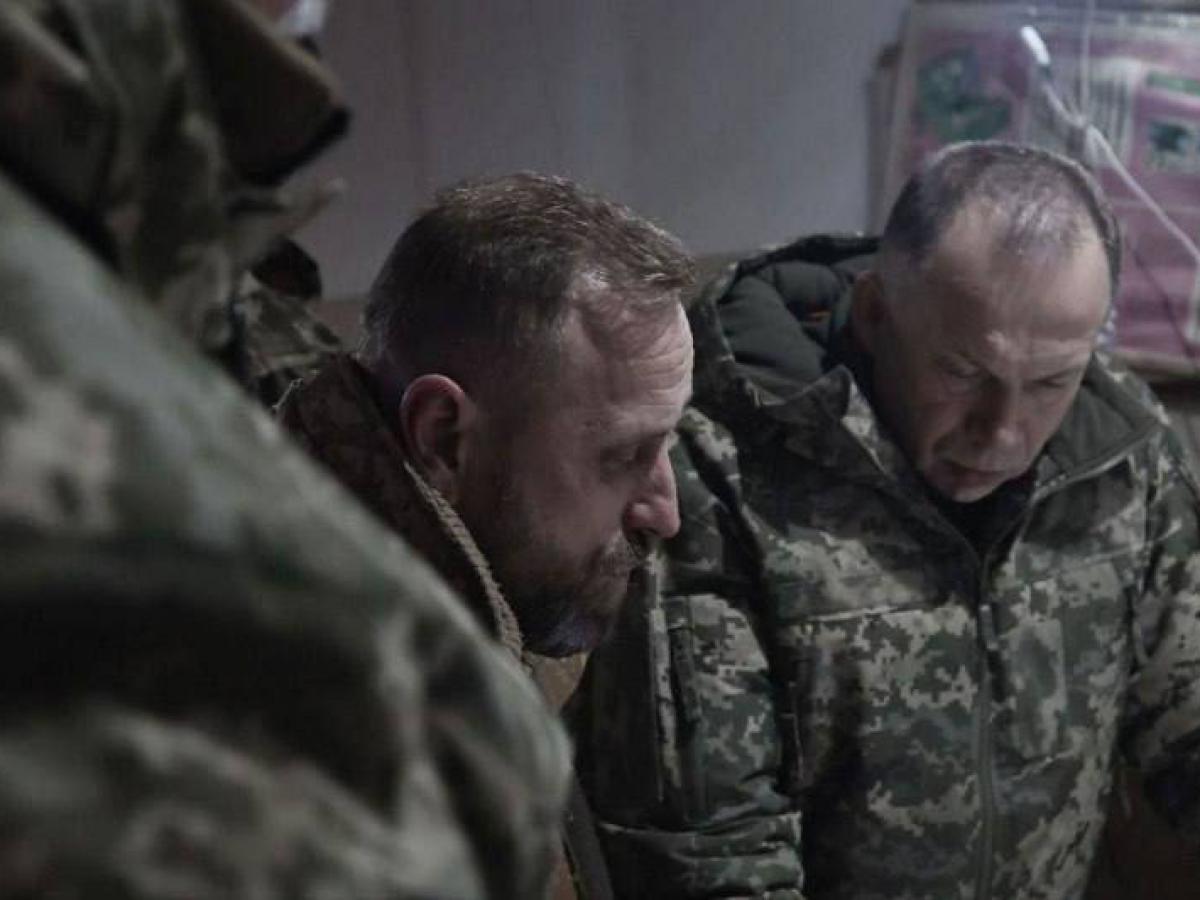 Les forces russes frappent un centre d'opérations spéciales ukrainien