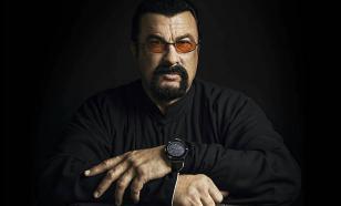 Steven Seagal reçoit l'ordre de l'amitié de Poutine