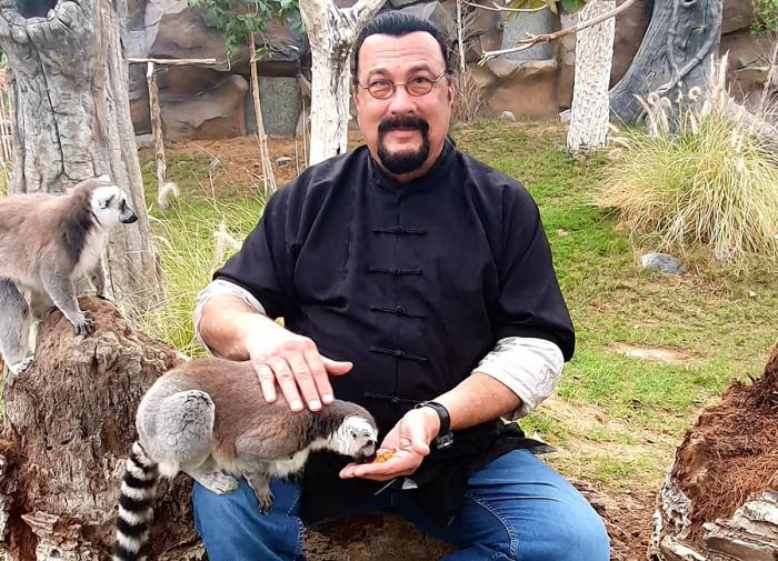 Steven Seagal va construire un grand centre d'arts martiaux près de Moscou au lieu d'un hôpital pour enfants